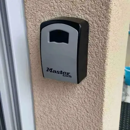 Rénové à Avec Terrasse 40 M² Appartamento