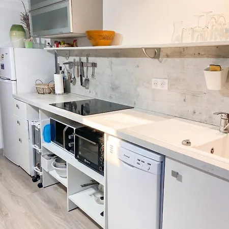 Rénové à Avec Terrasse 40 M² Appartamento